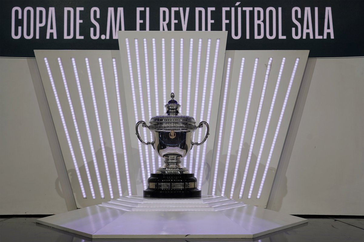 🥅 | #FútbolSala |

📌Sorteada la primera eliminatoria de la 🏆COPA DEL REY, que depara un atractivo derbi extremeño:

<a href="/adgranjafutsal/">Granja Futsal</a> 🆚 <a href="/grupolopez14/">GrupoLopezBolañosFS</a> 

📅17/18 de septiembre.

👍🏻¡Mucha suerte a nuestros representantes! 

#Extremadura💚🤍🖤
#JugamosEnEquipo