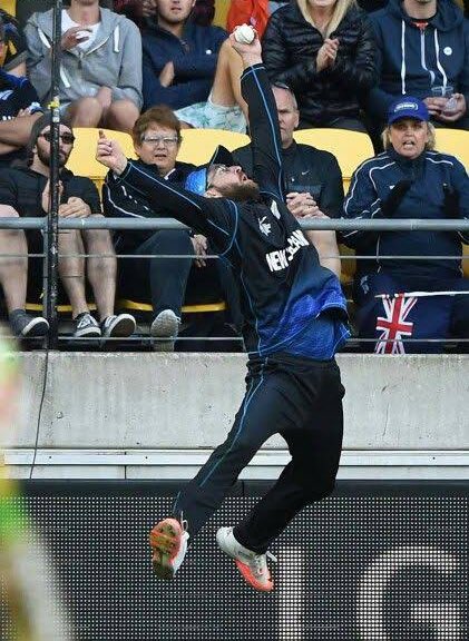 spkasar's tweet photo. @ESPNcricinfo Daniel Vettori https://t.co/hRTKikZZ1Q