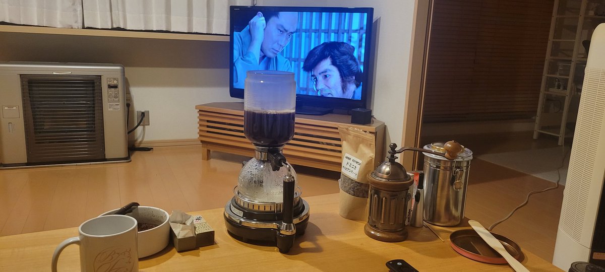 バンチャ✋🐱🌜️

ようやくオッサン独り暮らしに慣れてきました🚬🧔☕

あ、時代劇チャンネル入っちゃったん💕

#独身生活
#離40