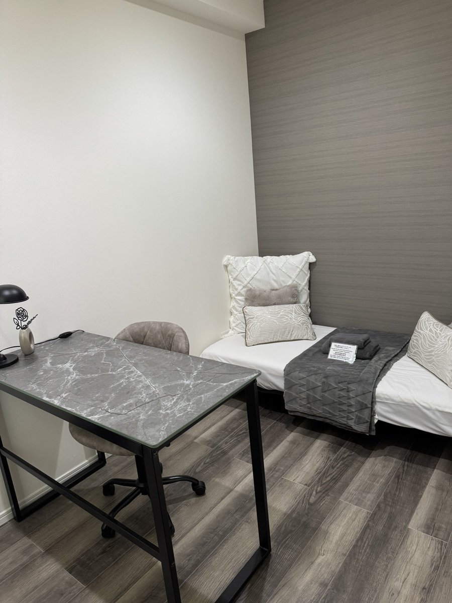 沖縄で泊まった villa serena

室内はとても清潔で居心地がよく、広々としたリビングではゆっくりくつろげました✨