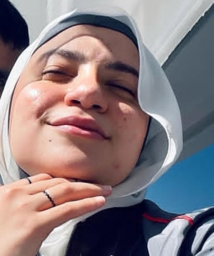 سلمي مومس حامية صعرانة هتمسك زوبرك تحلبه و تصفيه مش هتسيبه غير و سنانها معلمة عليه و محفور لبوة شرسة لازم تتروض أيدك علي رقبتها و الايد التانية تلطشها علي وشها و هتشوف منها احلي شرموطة تخدم علي زوبرك و ترضع بضانك زي المحرومة الجعانة