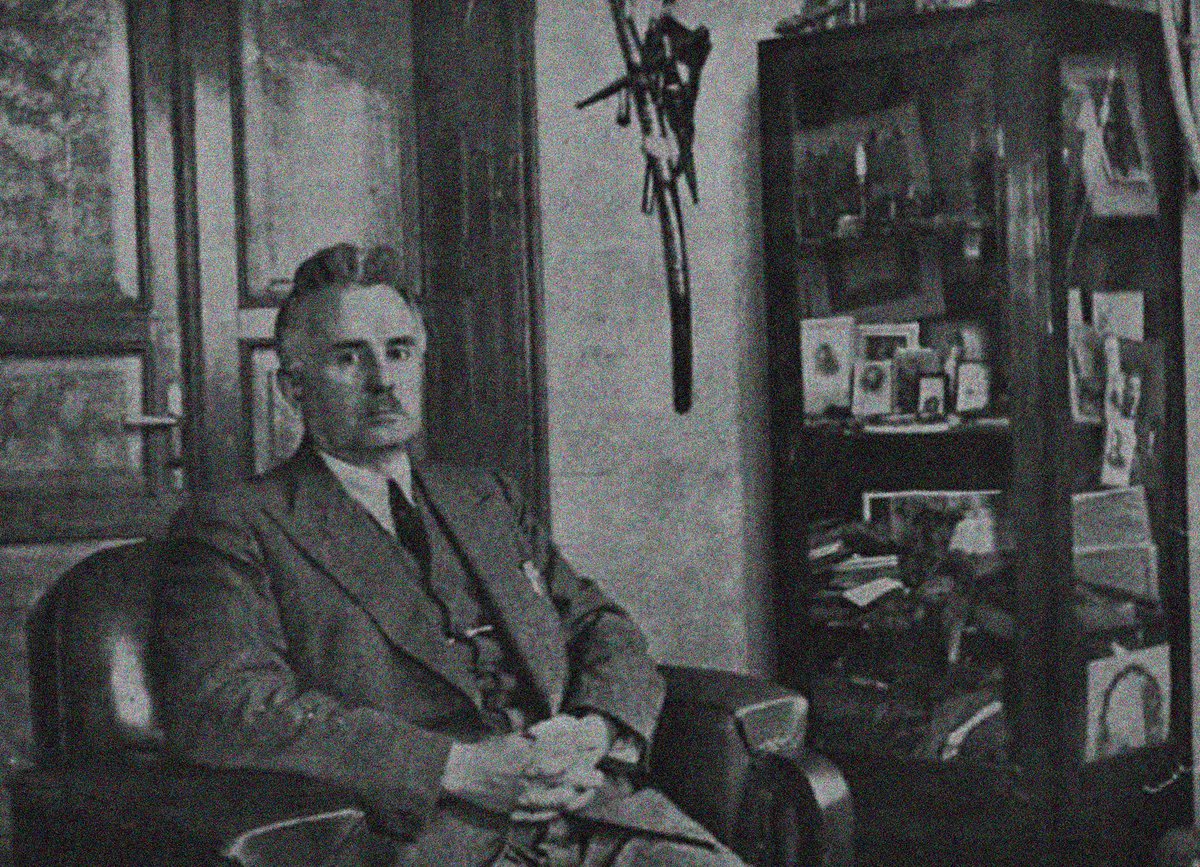 kâzım karabekir’in, 29 ekim 1938 tarihinde günlüğüne düştüğü bir not.

"akşam ailece kadıköy ve üsküdar’a gittik. seviye günden güne düşüyor. hele üsküdar sahilinde oturacak insanca bir yer yok. halk köyden veya muhaceretten gelmiş gibi…"