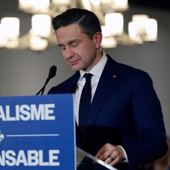 CampaignLife's tweet photo. 🚨BREAKING: New poll shows @PierrePoilievre is out of step with the pro-life values of Battle River–Crowfoot. 

Nearly 80% of voters oppose his extreme abortion stance.

This is big.

Full press release👇

#cdnpoli  #BattleRiverCrowfoot #alberta