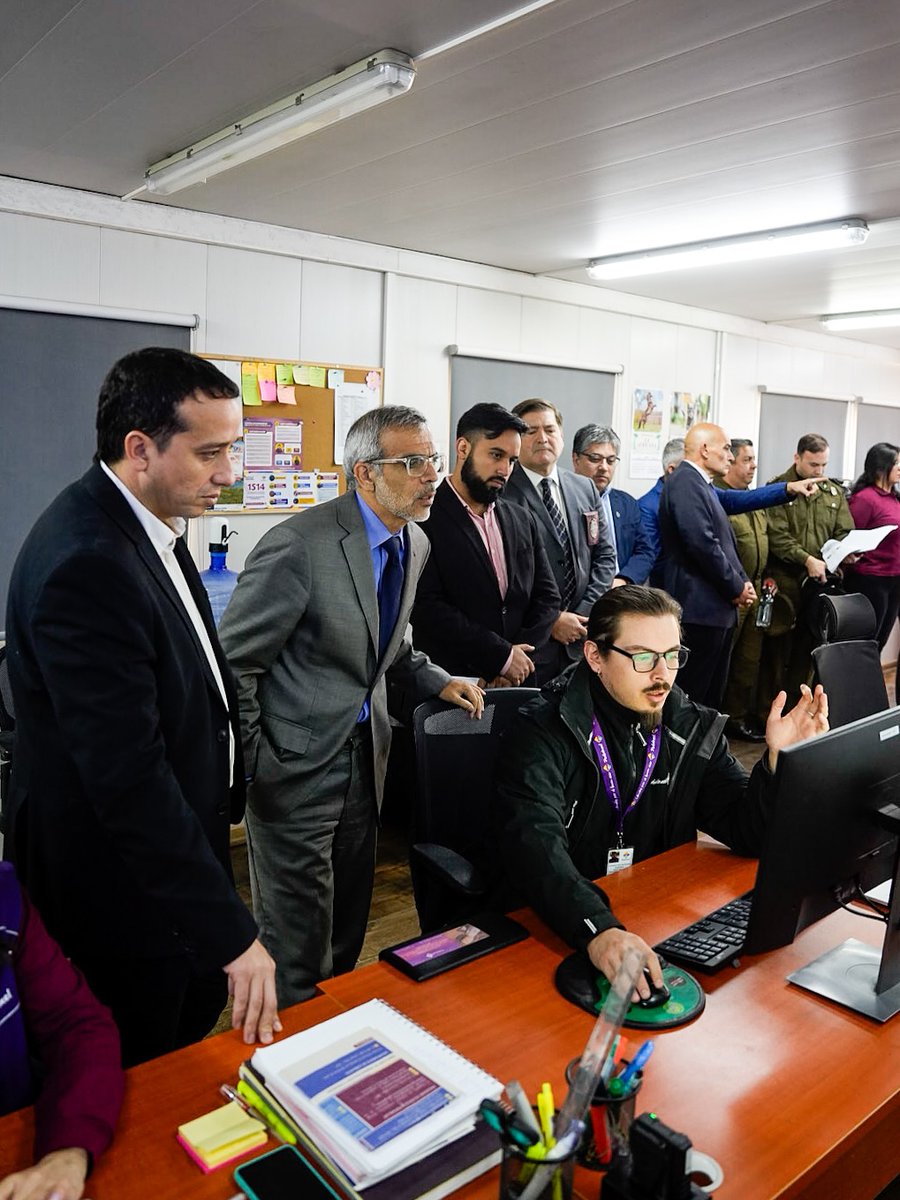 PARA UN PUDAHUEL MÁS SEGURO
Municipalidad de Pudahuel se reúne con el ministro de Seguridad Pública <a href="/LuisCorderoVega/">Luis Cordero Vega</a> 
Seguimos construyendo barrios más seguros, protegidos y con mejor calidad de vida para nuestras vecinas y vecinos.
<a href="/ItaloBravoL/">Italo Bravo Lizana</a> 
#UnidosPorElBuenVivir