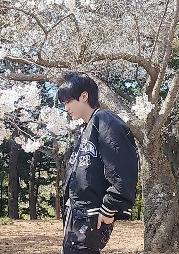 Gadizaa⁴¹🐣 voted donghyun b tweet media