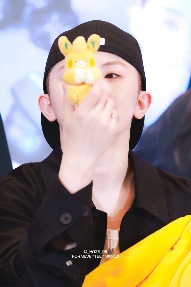 _haze_96's tweet photo. 250729 상하이

#세븐틴 #SEVENTEEN #우지 #WOOZI https://t.co/rq6VCzNaAH