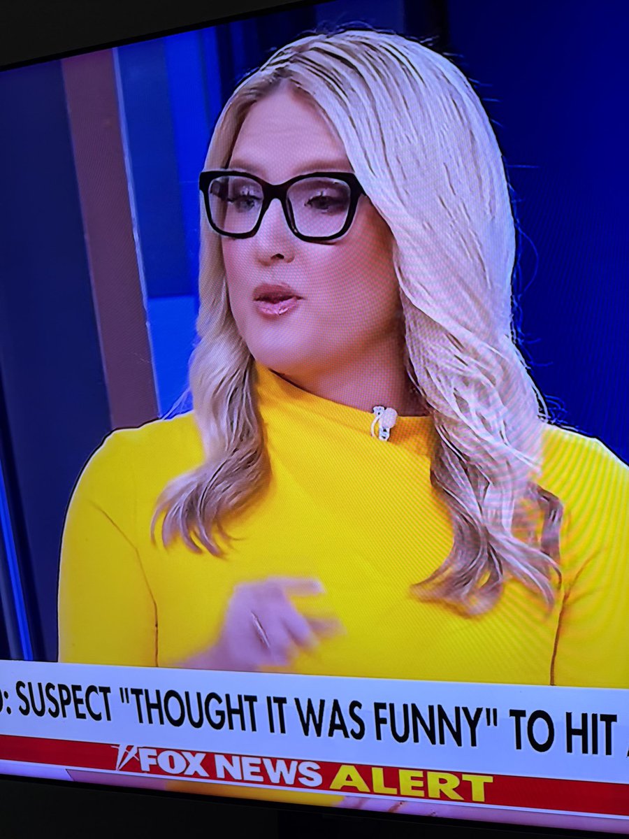 LoraleeKokovich's tweet image. @OutnumberedFNC Hard no for me today…she just keeps talking over people…I hate to turn it off, but…buh-bye for today…#Rude #woke #interrupting #juststop