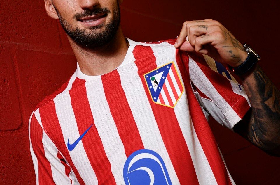 I’m a bit surprised at how many ppl put Atleti as title faves.

Yes, they’ve spent a ton of money, but… context.

They hadn’t spent for yrs, needed complete rebuild.
Spent a ton on many players, but only 1 ceiling raiser (Baena).

Stronger squad, still far from Barca/Madrid imo.