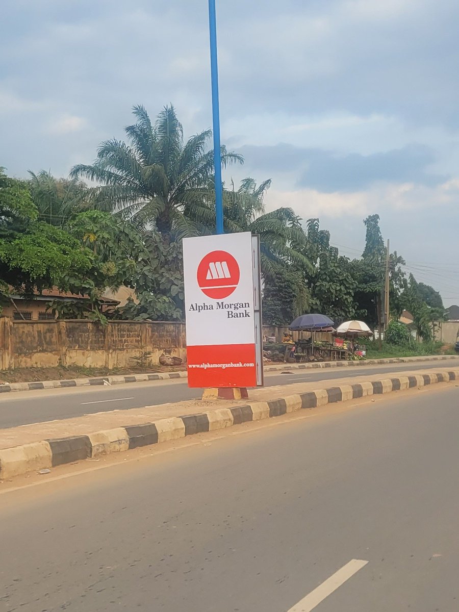 I read too much werewolf books because tell me why I read this as an Alpha whose name is Morgan Bank when it's a commercial bank🤣🤣