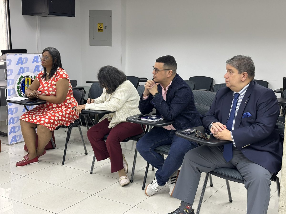 Se realiza reunión del CEN #AcciónDemocrática, con presencia de las autoridades nacionales, secretarios administrativos y secretarios generales seccionales, para la conformación de la comisión de los 84 aniversario y la evaluación de los resultados electorales del pasado 27Jul.