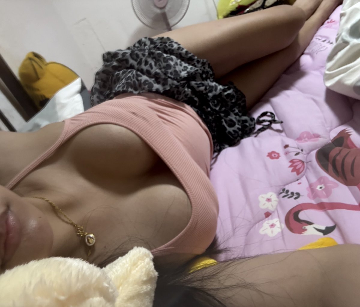 BeautifulLB69's tweet image. ฝนตกนอนเบื่ออยู่ห้องเฮ้อออ🥱
 #นครสวรรค์  #เหงาหาเพื่อนคุย