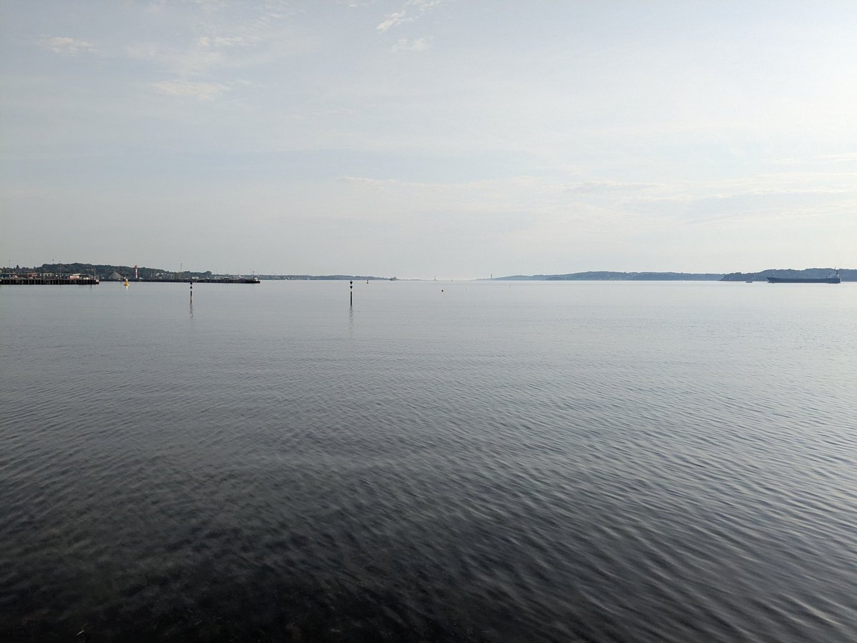 Meine Entdeckung: wenn ich früher losfahre, habe ich mehr Zeit zum Genießen!

An der Ostsee entlang nach Kiel Downtown zum arbeiten, ist einfach der schönste Arbeitsweg!

#mdrza #RadEntdeckung2025
 Teilnehmer-ID 504210