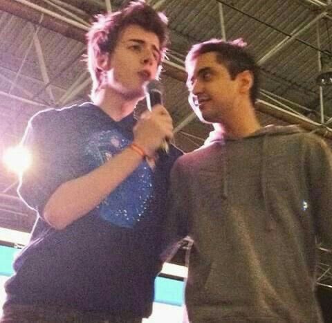 saudade deles interagindo em live jogando juntos trazendo entretenimento