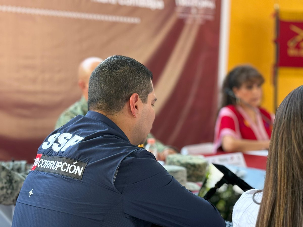 En el ejido El Sabinalito, municipio de Frontera Comalapa llevamos a cabo la Mesa de Paz Chiapas, encabezado por la Secretaria de Gobierno y Mediación, Patricia Conde.