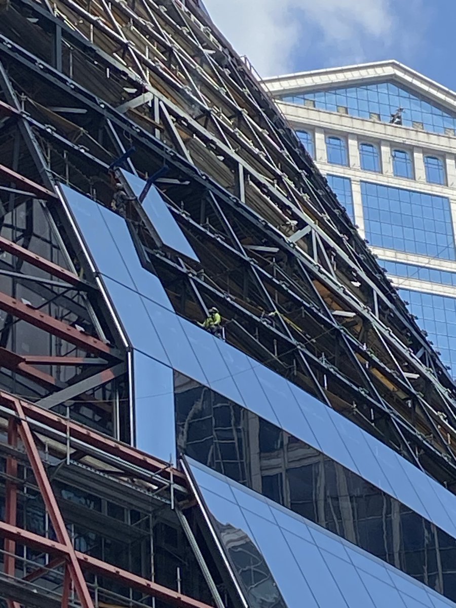 BlairKamin's tweet photo. One rectangle of glass at a time, the new exterior of the former Thompson Center/future Google offices is taking shape. https://t.co/yThrqsS3ZG