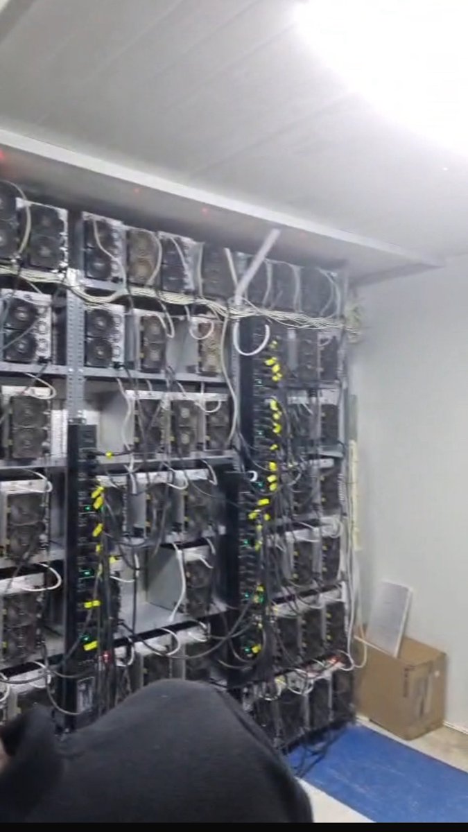 🫰🟠 Omen bitcoin mining  operation ! 🟠🫰 Do you need anything else to convince you to join Omen Ordinals ?  This is a real focused project, come join us!
