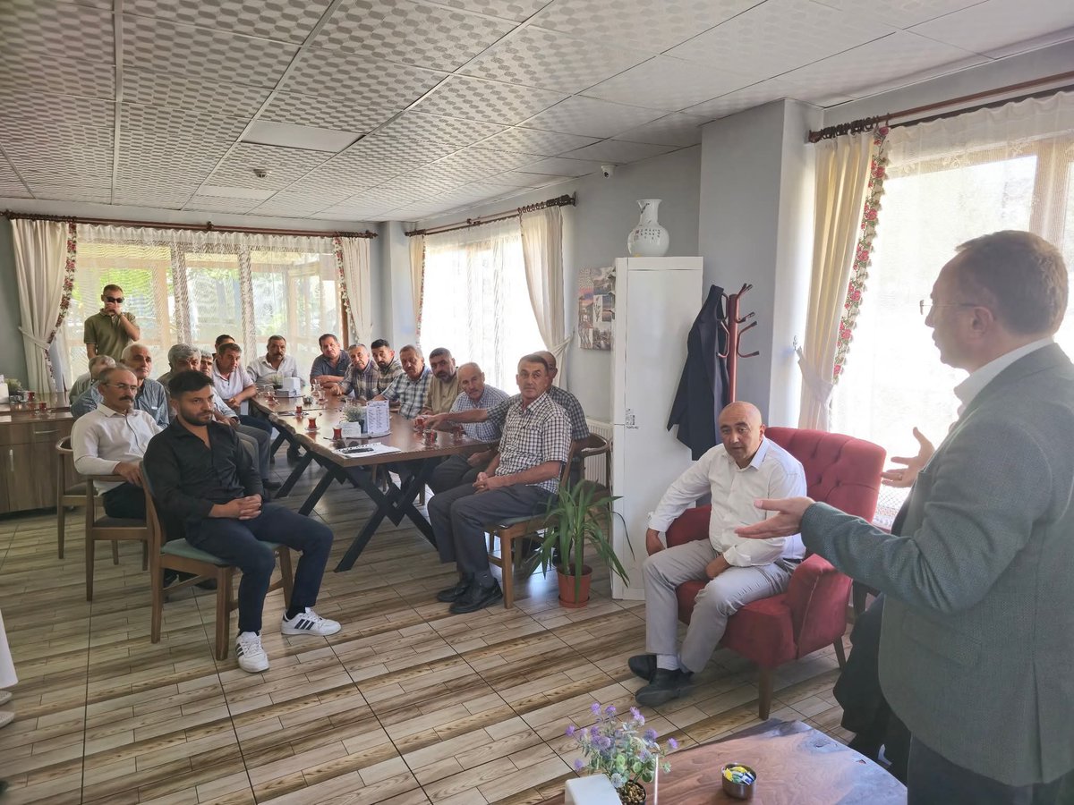 ycoskunyurek14's tweet photo. 📍Seben

İlçe ziyaretlerimize Seben'de devam ederek AK Partimize gönül veren teşkilat mensuplarımız, kıymetli muhtarlarımız ve hemşehrilerimizle buluştuk.

Bizleri her zaman olduğu gibi bugün de bağrına basan Sebenli hemşehrilerimize teşekkür ediyoruz. 

#AKPARTİ24YAŞINDA #SEBEN https://t.co/lGwPWuDv56