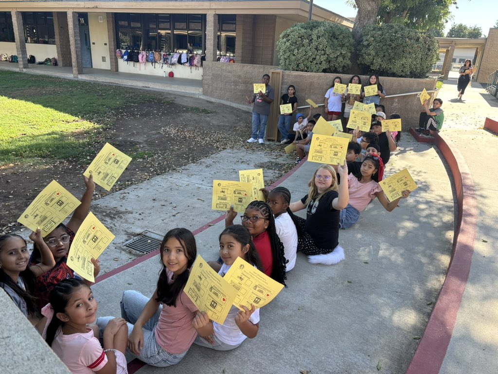 Hart_Hawks's tweet photo. Teaching our Hawks how to SOAR with Expectation Walks designed to reinforce positive behavior at each place on campus so that collectively, we are safe, secure, and happy! https://t.co/FGR5EpSlMG