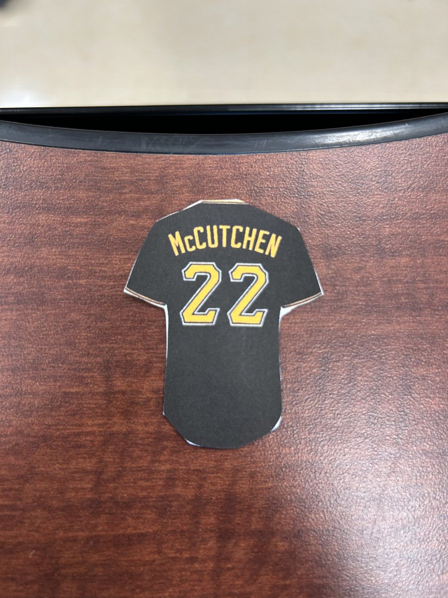 MrFranj_SFHS's tweet photo. Desk numbers are out 🚮 

Jersey numbers are in ✅ 

The sports-themed room is looking good so far! @penguins @steelers @Pirates https://t.co/gPou3lGYFx