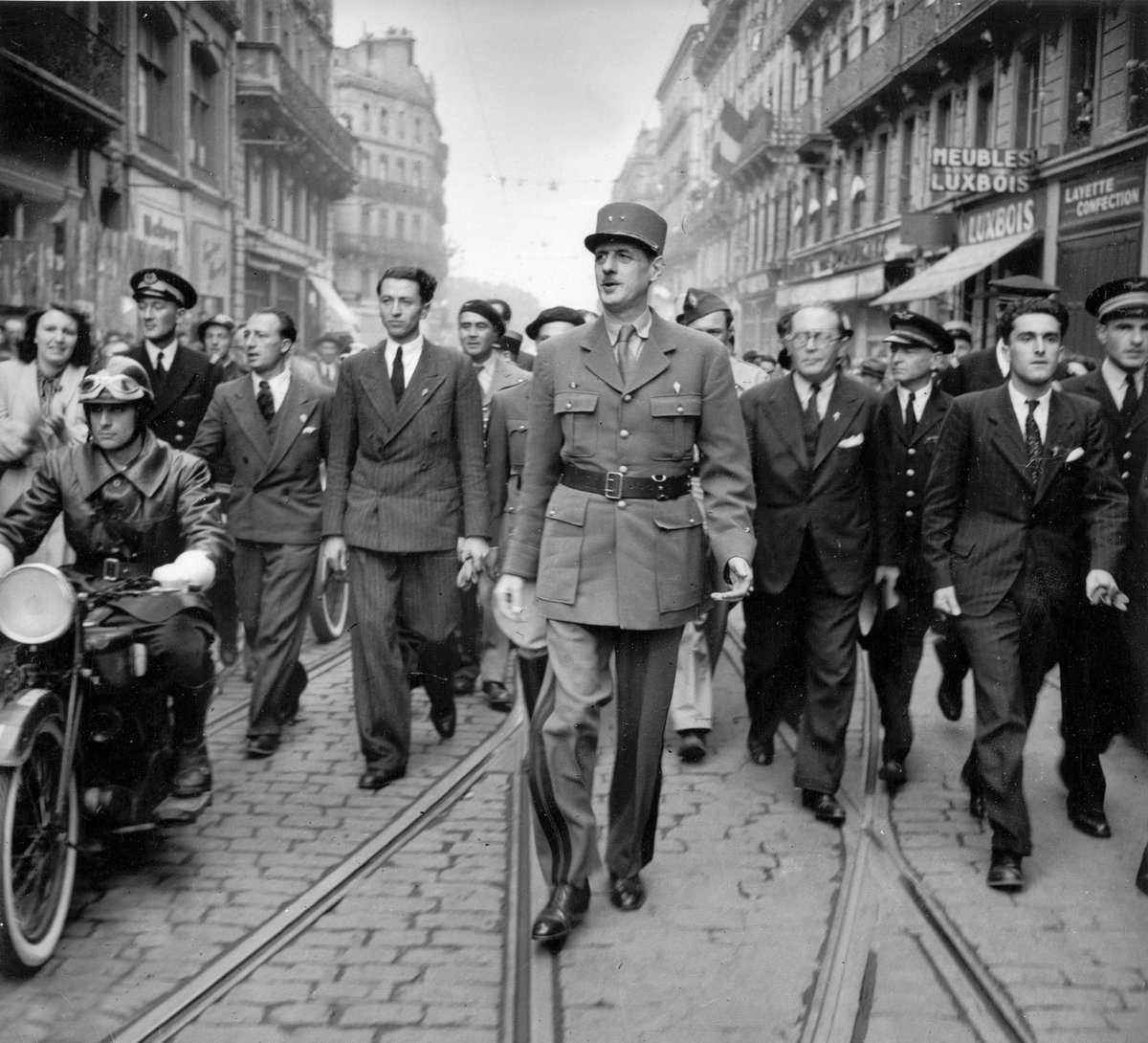 🇫🇷 Gaullisme ☨ tweet media