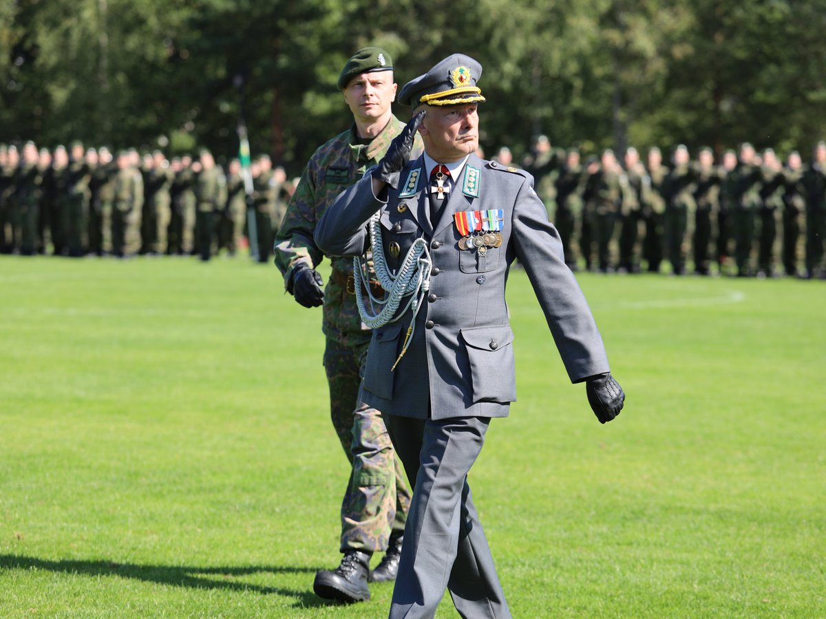 Kaartin jääkärirykm. tweet media