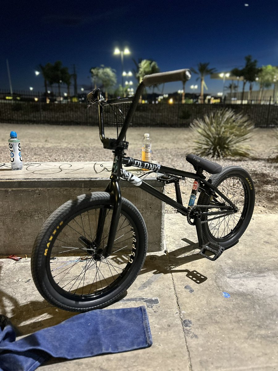 e36_lol's tweet photo. I’ve been spending a lot of my time on 2 wheels lately, motorized or not 🥱🥱 https://t.co/I2Rp2rqu5t