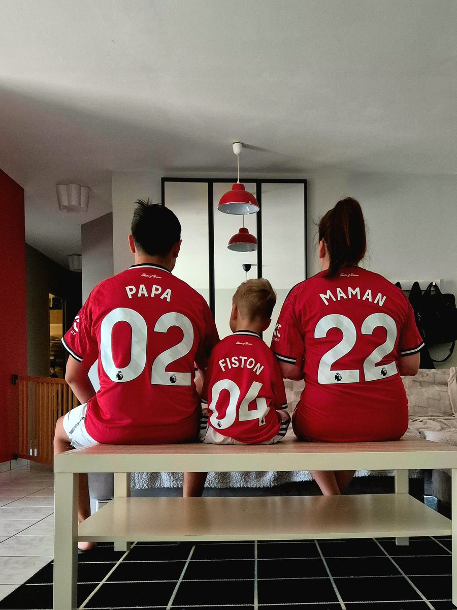 ❝ 𝕿𝖍𝖊 𝕱𝖗𝖊𝖓𝖈𝖍 𝕽𝖊𝖉 𝕯𝖊𝖛𝖎𝖑𝖘 ❞ tweet media