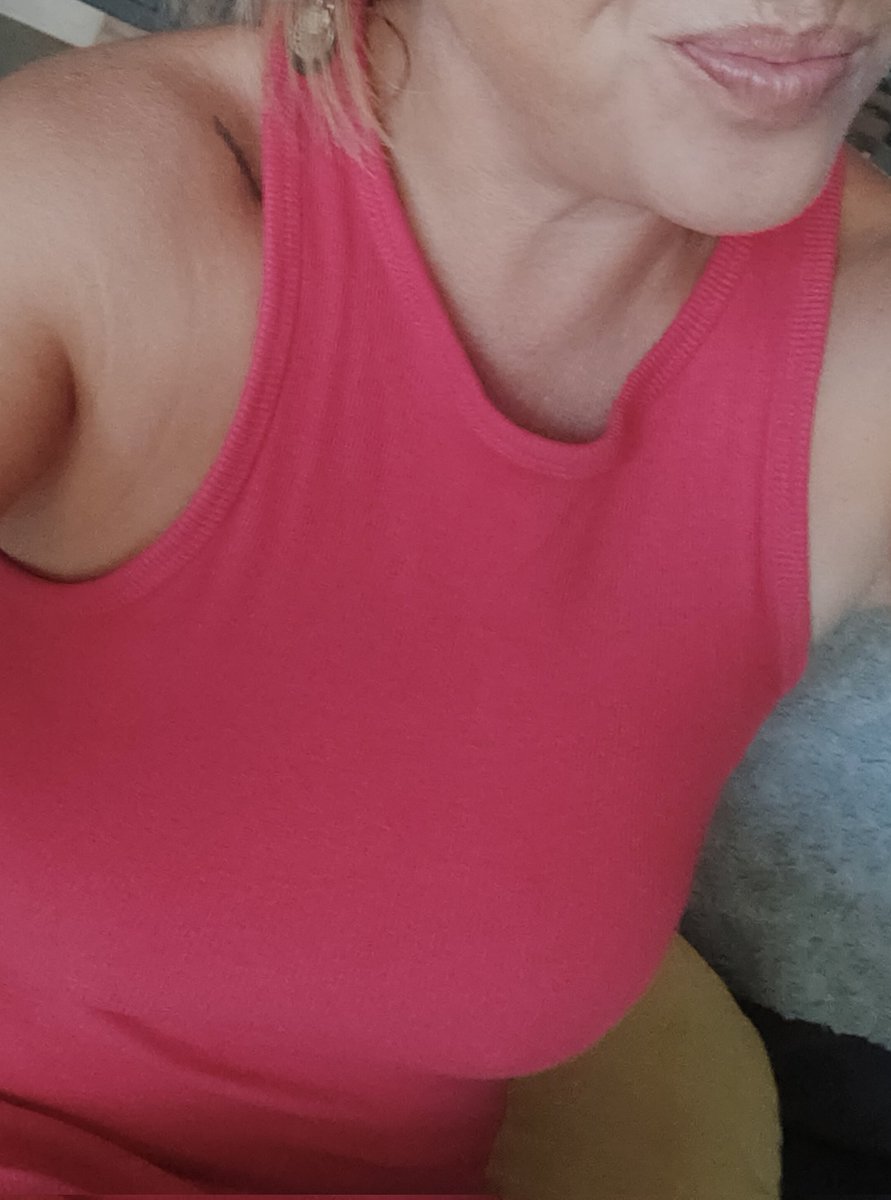 Merci infiniment pour tous vos messages, merci pour votre gentillesse envers moi
Ce fut un bel anniversaire 🎂🎁🎉
Du Love sur vous, kissss