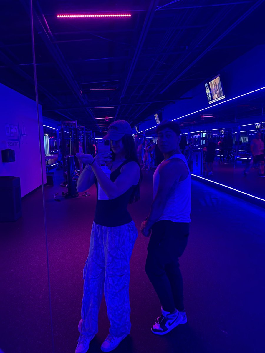 i spotted a wild <a href="/Braveleaf/">Braveleaf🍉</a> in south florida