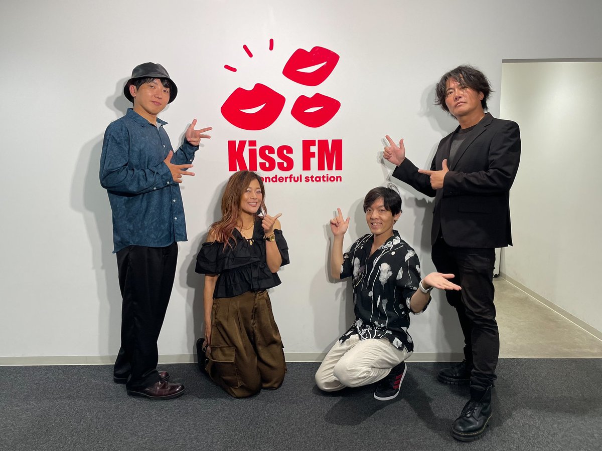 kiminoradio's tweet photo. 記念撮影 https://t.co/FXDh6lOQVX