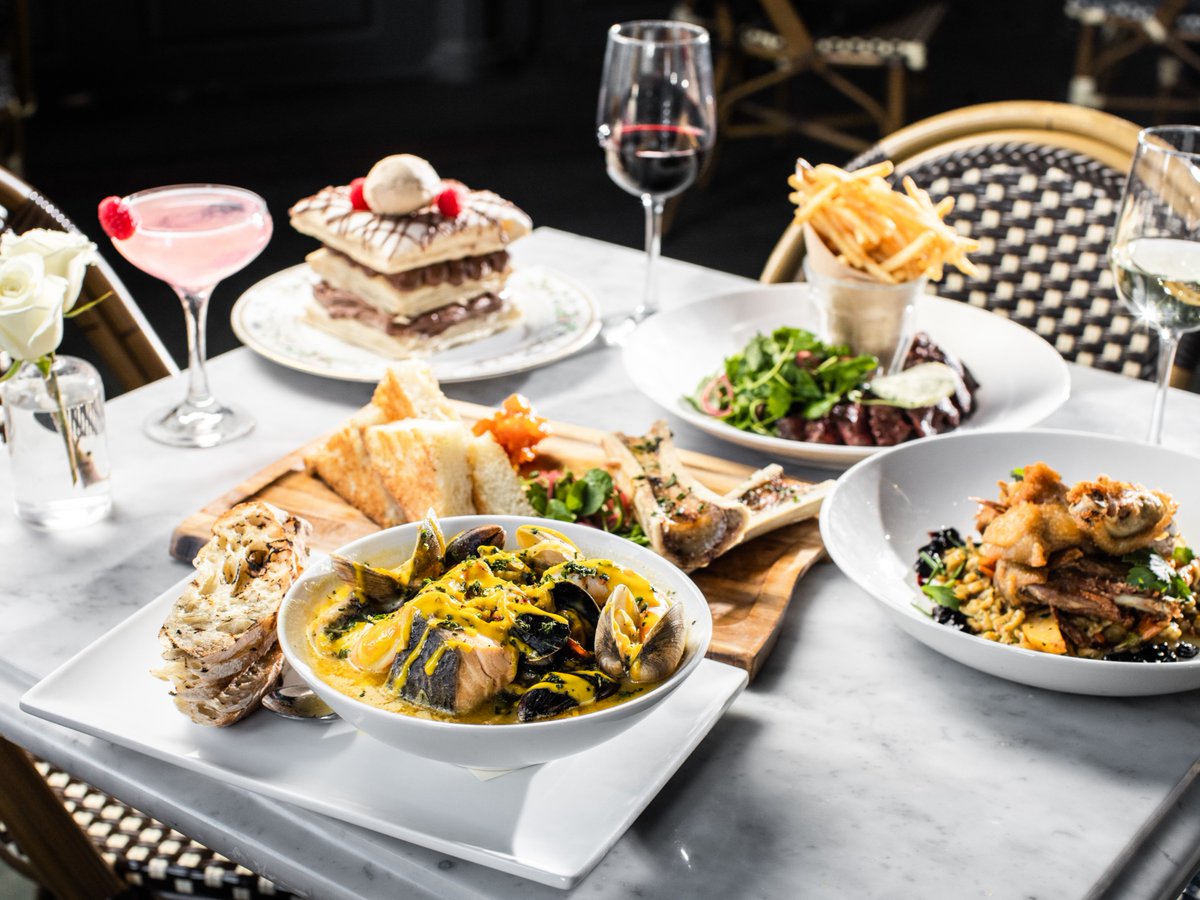 visit_dallas's tweet photo. 🍽️ DFW Restaurant Week is calling… and these Dallas dining rooms are ready to answer.
✨ El Carlos Elegante
✨ @FearingsDallas
✨ @MercatBistro
✨@Asador_Dallas
With 20% of proceeds going to NTFB and Lena Pope, it's the perfect excuse to try somewhere new! #DallasDining #Foodie https://t.co/5hviHYA50l