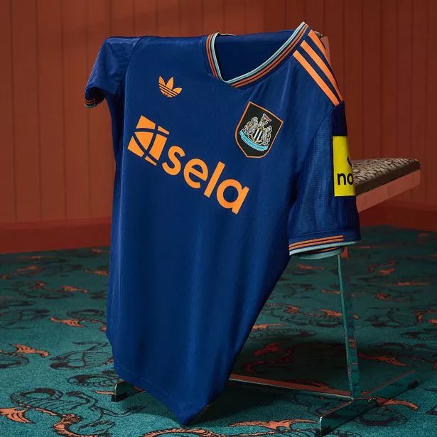 luketallentire's tweet photo. @Common_SensePod Newcastle’s third kit is filth. #NUFC https://t.co/tz7wO5Tw5j