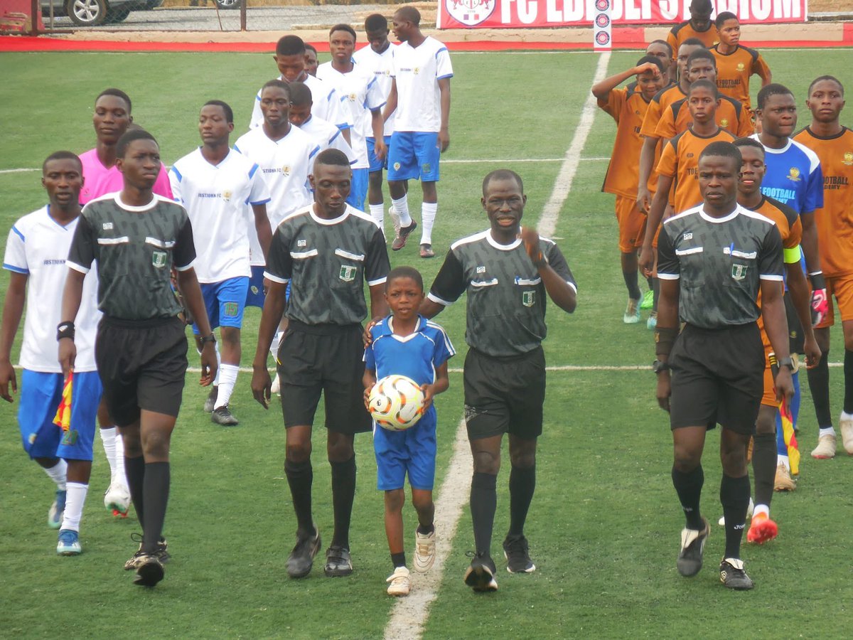 toe_academy's tweet photo. Shared spoils! TOE FA holds firm in a tight 1-1 battle.
#GoldenSoldiers
#Afriskaut
#Toe_FA https://t.co/4d6TCVtf3J