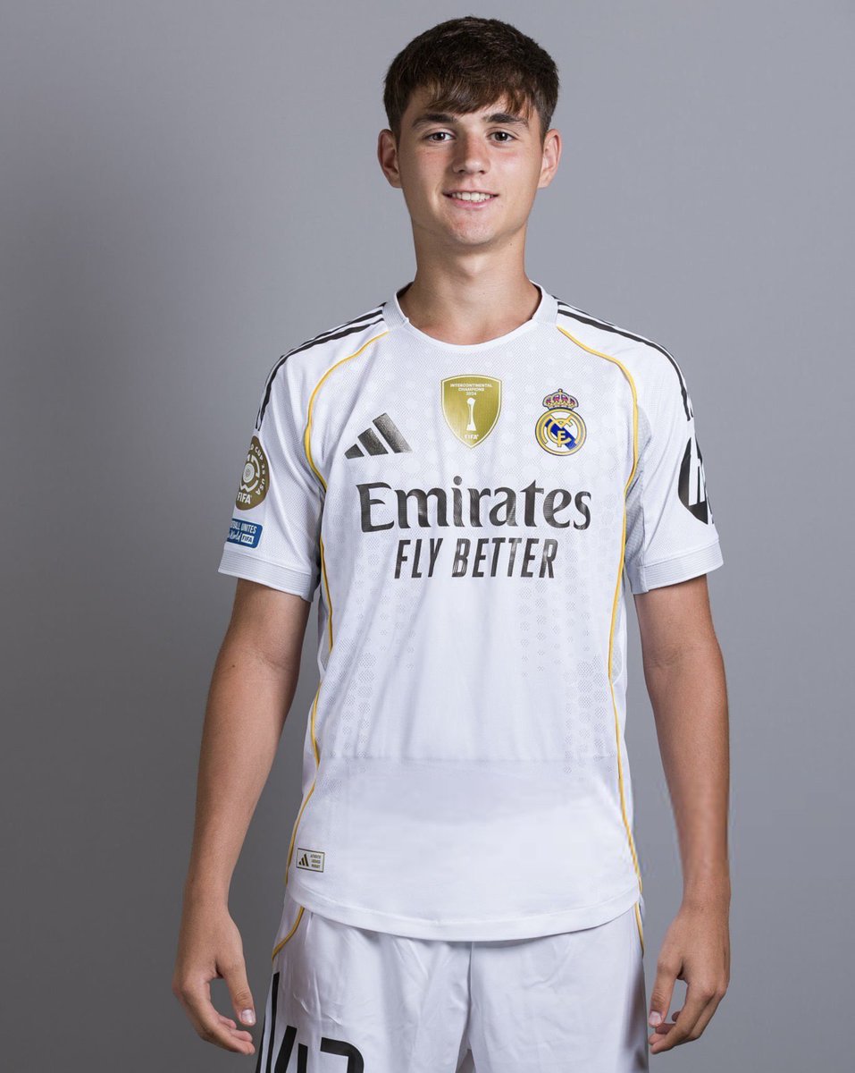 RMadrid actu ๐ซ๐ท (@rmadrid_actu) on Twitter photo ๐จ| Le BVB est encore TRรS INTรRESSร par Diego Aguado, mais le Real Madrid le juge NON-TRANSFรRABLE. โ
โ
โ
Le BVB devra PAYER SA CLAUSE (60Mโฌ) s'il veut le signer.๐ฐ
โ
Le club bloquera TOUTE autre possibilitรฉ de dรฉpart, car le Castilla COMPTE sur lui.
<a href="/benfeerr/">Ben Fernandes Santos</a> <a href="/Grada3com/">Grada3.com</a> ๐จ| Le BVB est encore TRรS INTรRESSร par Diego Aguado, mais le Real Madrid le juge NON-TRANSFรRABLE. โ
โ
โ
Le BVB devra PAYER SA CLAUSE (60Mโฌ) s'il veut le signer.๐ฐ
โ
Le club bloquera TOUTE autre possibilitรฉ de dรฉpart, car le Castilla COMPTE sur lui.
<a href="/benfeerr/">Ben Fernandes Santos</a> <a href="/Grada3com/">Grada3.com</a>