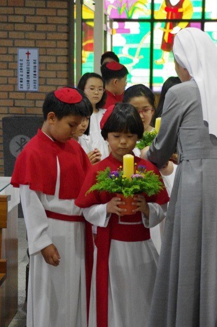 Hyunjun appeared at the church. As a Catholic, he bears the baptismal name Gabriel — a symbol of guidance and faith.

#오현준 #현준 #HYUNJUN #SMNBG #SMTR25