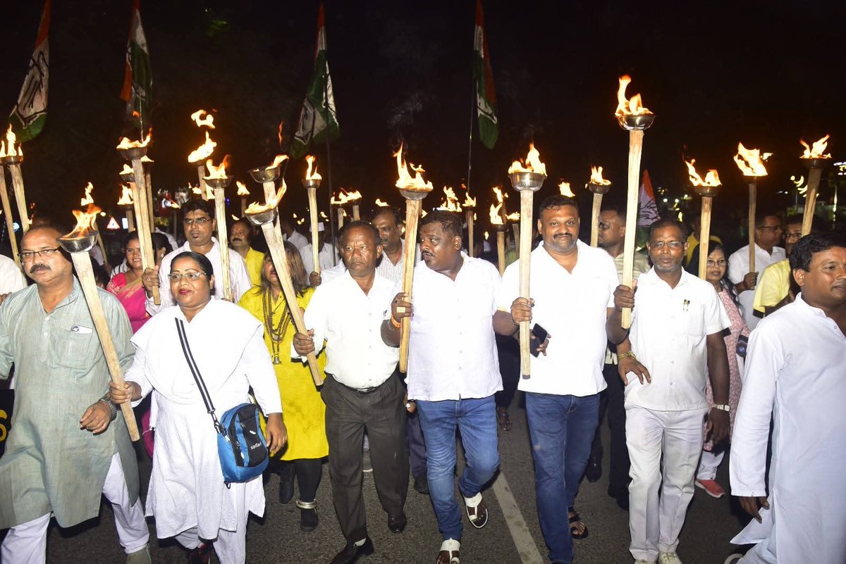 Congress (@incindia) on Twitter photo .<a href="/INCOdisha/">Odisha Congress</a>, under @BHAKTACHARANDAS ji’s leadership, led a fiery Mashal Juloos against BJP-ECI's vote chori conspiracy.
We will not let vote chori go unchallenged✊
📍Odisha .<a href="/INCOdisha/">Odisha Congress</a>, under @BHAKTACHARANDAS ji’s leadership, led a fiery Mashal Juloos against BJP-ECI's vote chori conspiracy.
We will not let vote chori go unchallenged✊
📍Odisha