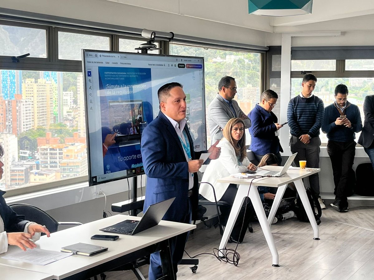 🧵residuos contenidos en el proyecto, los componentes de la tarifa, destacando:
-Transformación del servicio.
-Inclusión de población Recicladora.
-Transición energética y el cambio climático.