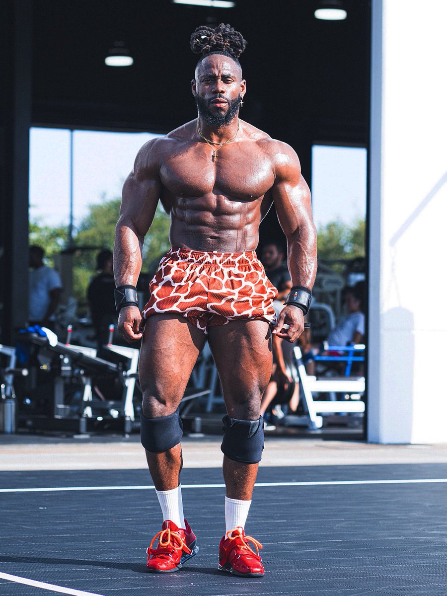 BADMANMO tweet media