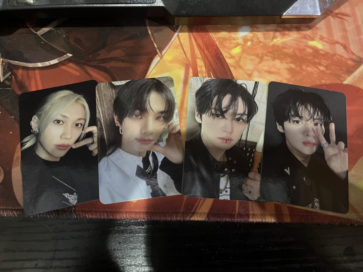 seungiexbox's tweet photo. WTS 🇲🇾 ( HELP RT )
HYUNJIN FELIX LEE KNOW PC SKZ SKZHOP HIPTAPE ACCORDION POB 
📌urgent need of money🙏🏻
📌every pc is rm10

🏷️ minho yongbok  
#pasarskz #pasarskzmy #pasarstraykids #pasarstraykidsmy https://t.co/M0LjUvahmp