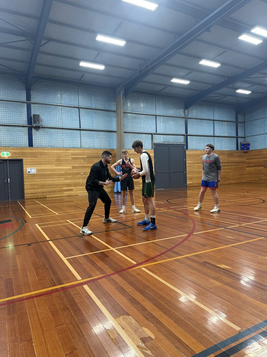 danieljensonau's tweet photo. Thanks to South-East Launceston Devils for having me out for a clinic on Engaging Small Sided Games &amp; Decision Making. Grateful to spend some time and share with a dedicated community of coaches! https://t.co/tczFtZF8AP