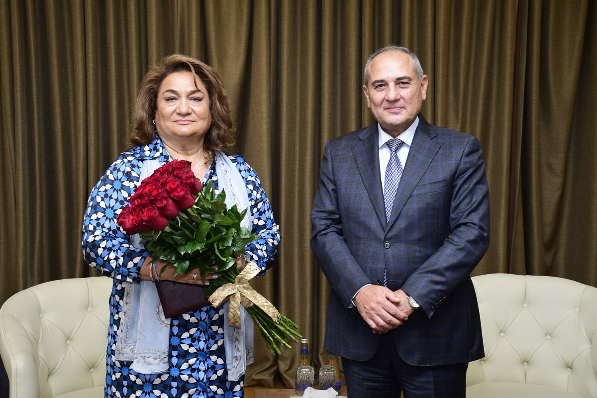 Yeni Azərbaycan Partiyasının Mərkəzi Aparatında Azərbaycan Respublikası Milli Məclisinin deputatı, professor Hicran Hüseynovanın 70 illik yubileyi münasibətilə görüş keçirilib.

yap.org.az/az/view/news/9…