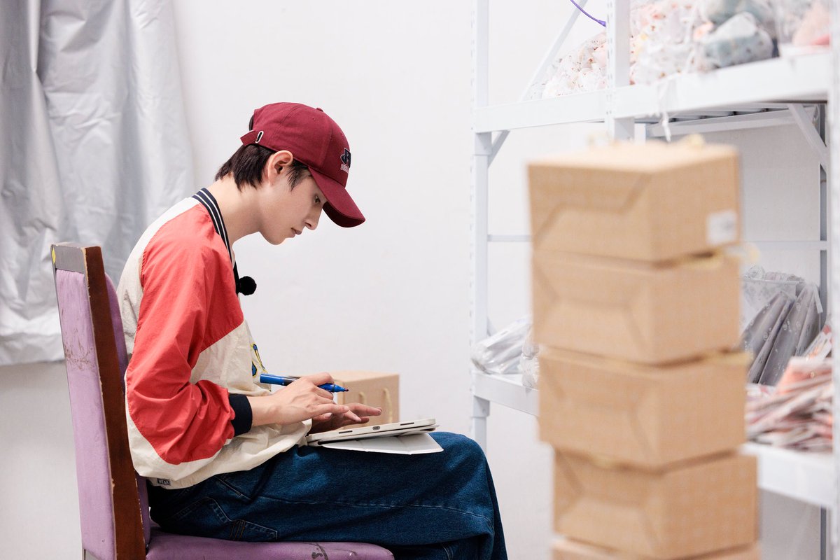 #LEV #레비 #レビ
#WANGZIHAO #왕즈하오 #王子浩 #ズハオ
#STUDIO9WORKSHOP