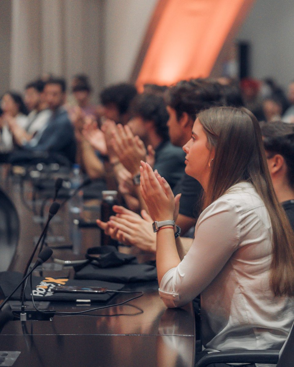 ⚡️Lo mejor de 2024 aún resuena…

Retos, conocimiento compartido y una comunidad con ganas de aprender y enseñar.

Rooted Valencia demostró por qué el Levante está en el mapa del hacking nacional.

🚀En 2025 volvemos con más.

📆25 y 26 de septiembre. ¿Te lo vas a perder?