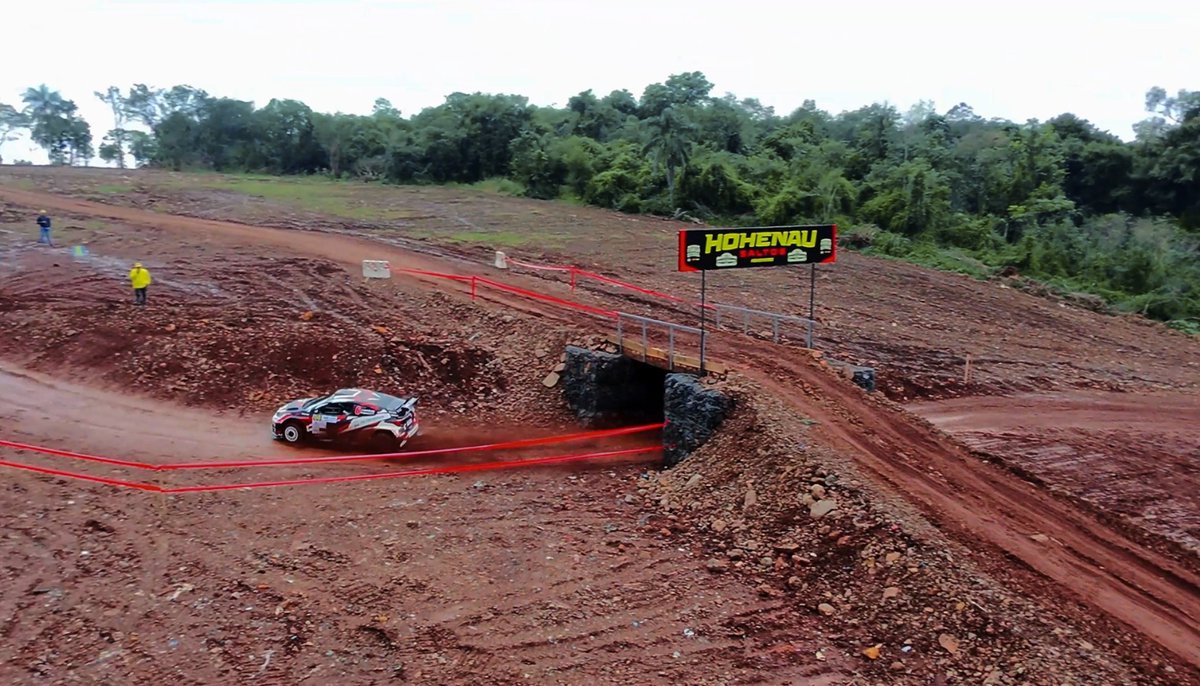 AngieDuartePy's tweet photo. 🇵🇾 De vertedero a vitrina mundial del deporte motor.

Hohenau se transforma y sorprende al mundo 🌍: el Circuito Saltos, antes un vertedero, será sede del Power Stage del @officialrallypy 

Desde la @Senatur_Py felicitamos y destacamos el trabajo del Intendente @EnriqueHahn https://t.co/8IHPiCf1q0