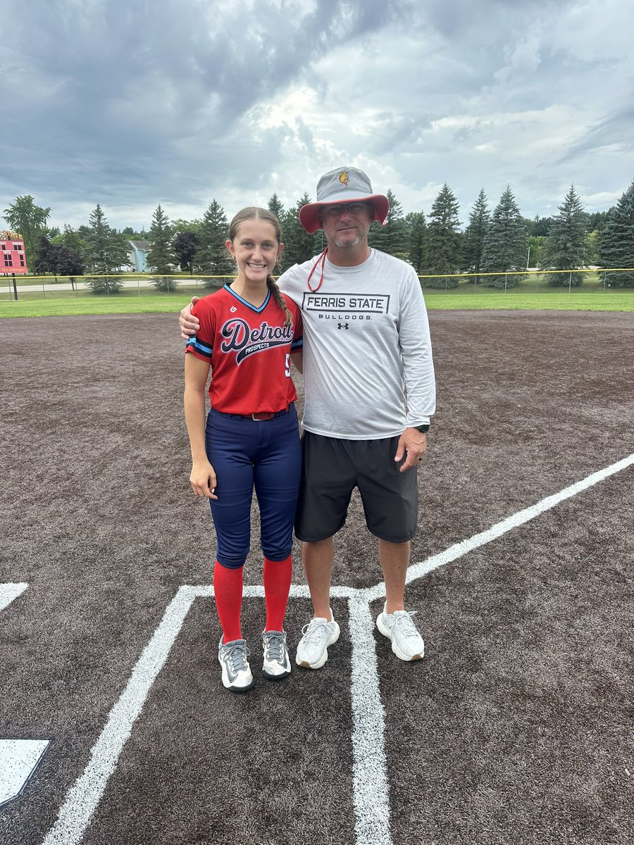 Charli Alcorn tweet media