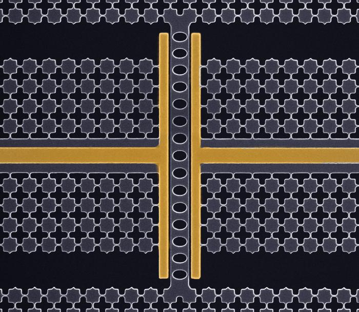 Quantum state as sound? Caltech’s breakthrough has quantum memories jamming with 30x longer storage—compact, efficient, and ready to scale quantum tech to new heights. The future of computing just got a lot more harmonious! hubs.ly/Q03CL7R_0 #QuantumComputing #Caltech