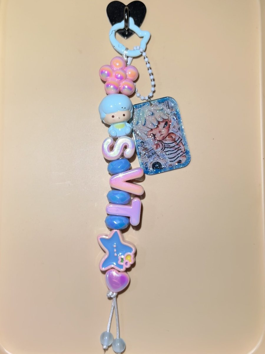 hyunknowonuu's tweet photo. Seventeen themed name string FS 💙🩷💎

DM or you can contact me on TikTok: https://t.co/xvwTbPJCdj

#WTS #LFB WTB LFS #SEVENTEEN #SVT SCOUPS JEONGHAN JOSHUA JUN HOSHI WONWOO WOOZI THE8 DK MINGYU SEUNGKWAN VERNON DINO BAGCHARM BAGCHAIN ANIKANIK https://t.co/gcvbTiER60