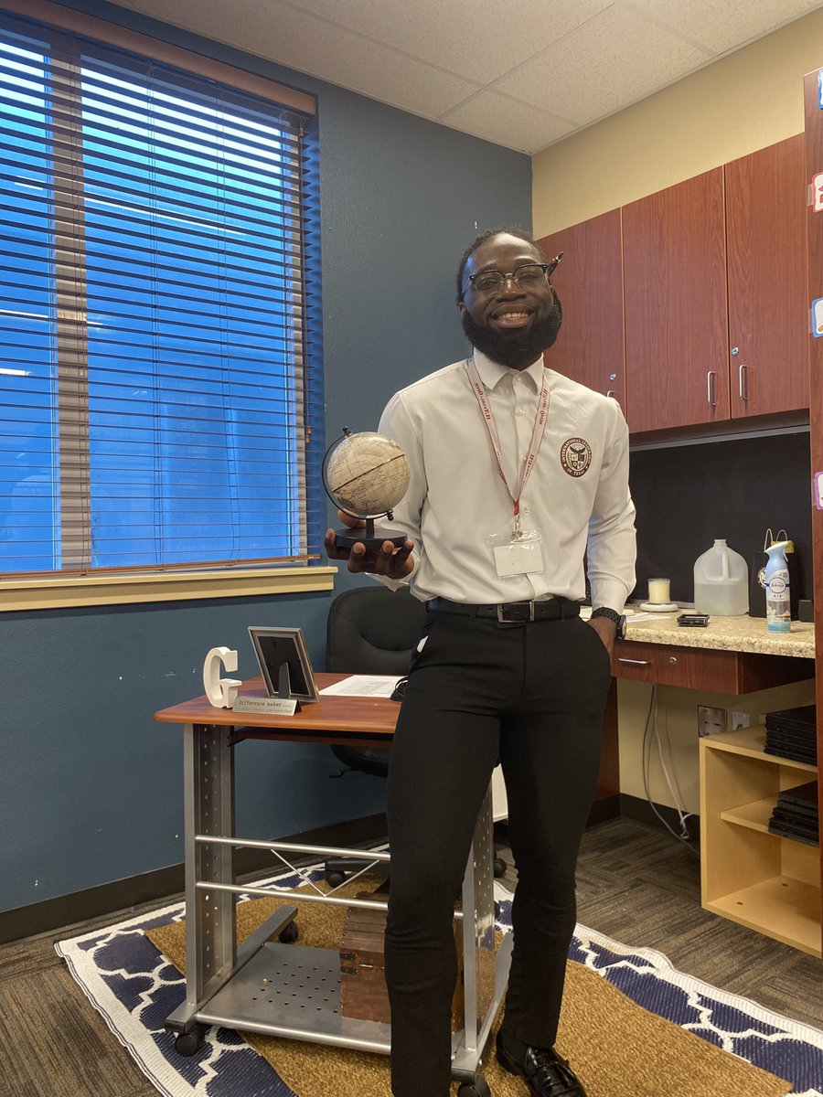 theonlyac3's tweet image. Year one! So excited to take second grade to higher heights. #schoolsback #backtoschool #schoolsinsession #teacher #educator #blackmenwhoteach #menineducation #fyp #foryoupage #fy #foryou #fyp #foryoupage