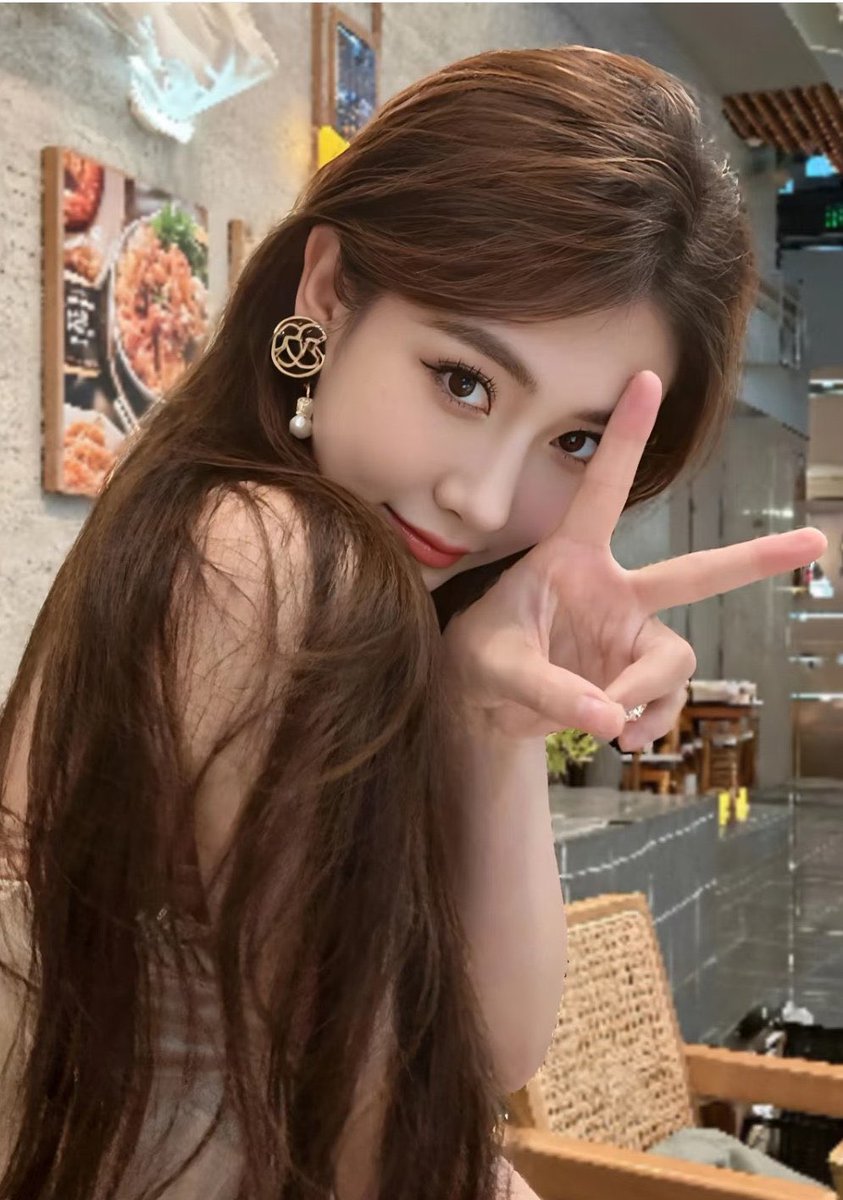 媳妇的另一面 (@nbplus0516) on Twitter photo 