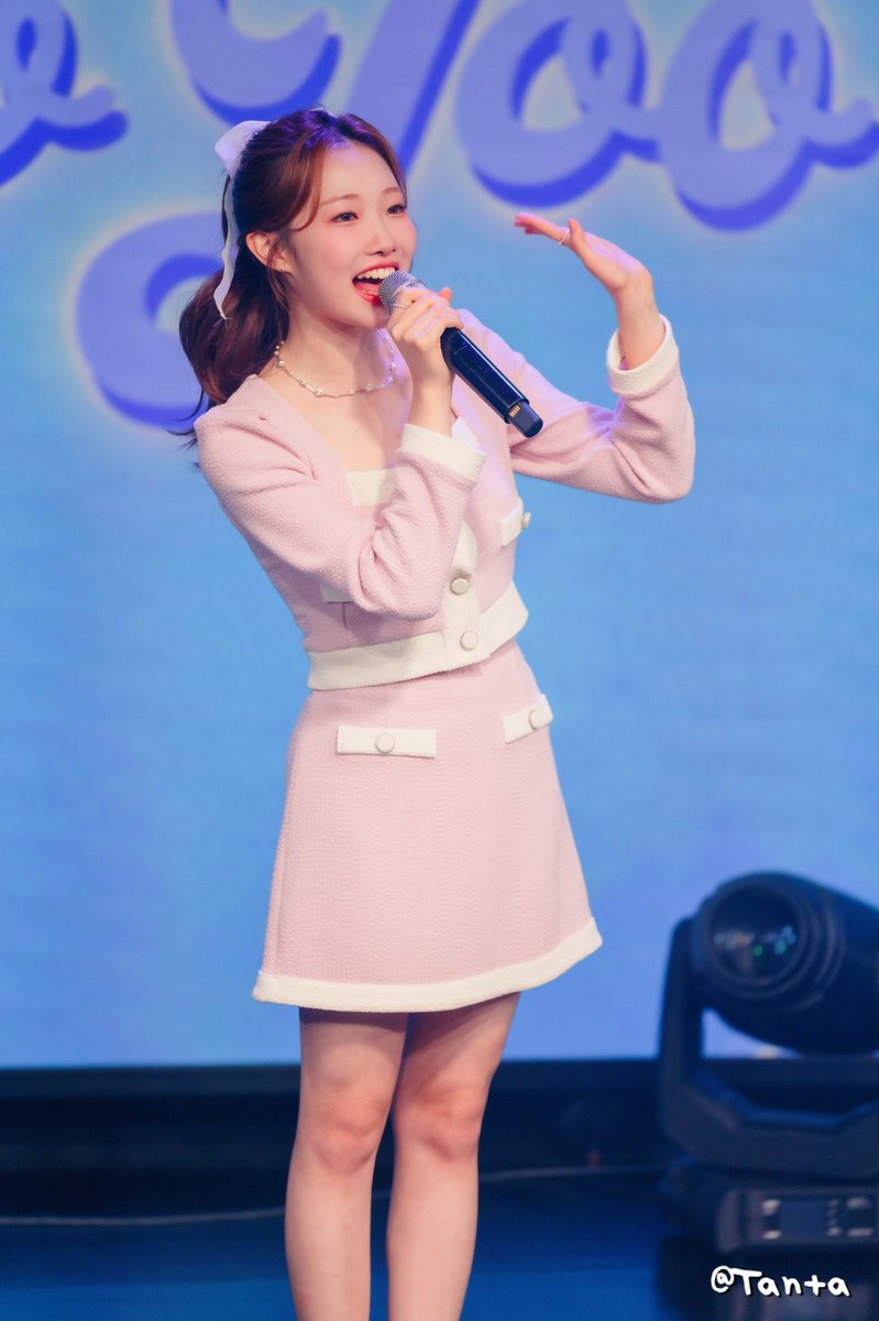 たんたの写真 (@tantapic) on Twitter photo 250712 정서주 팬미팅〈Happy Seo-Joo Day〉
아름다운 노랫소리라서 감동😭
<a href="/JUNGSEOJOO_/">정서주 JUNGSEOJOO</a>
#정서주 #JungSeoJoo #ジョンソジュ
#미스트롯3
#미스트롯3진
#트르트 250712 정서주 팬미팅〈Happy Seo-Joo Day〉
아름다운 노랫소리라서 감동😭
<a href="/JUNGSEOJOO_/">정서주 JUNGSEOJOO</a>
#정서주 #JungSeoJoo #ジョンソジュ
#미스트롯3
#미스트롯3진
#트르트